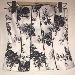 White House Black Market top 6